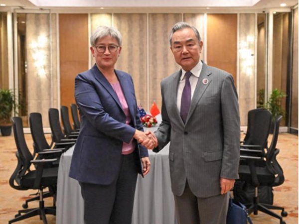 荣利通 美阴谋破产，中澳谈完后，澳高官摊牌：拒绝承诺随美介入台海冲突